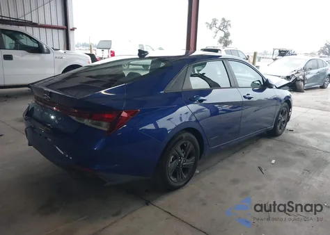 2022 Hyundai Elantra Sel from USA, damaged, VIN 5NPLM4AG3NH072647